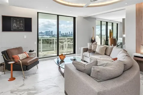 9 Island Avenue Miami Beach FL 33139