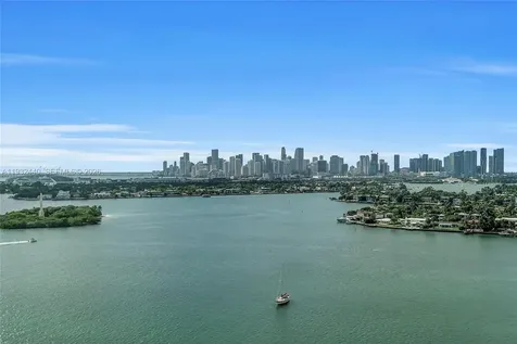 9 Island Avenue Miami Beach FL 33139