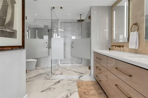 9 Island Avenue Miami Beach FL 33139