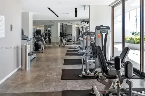 9 Island Avenue Miami Beach FL 33139