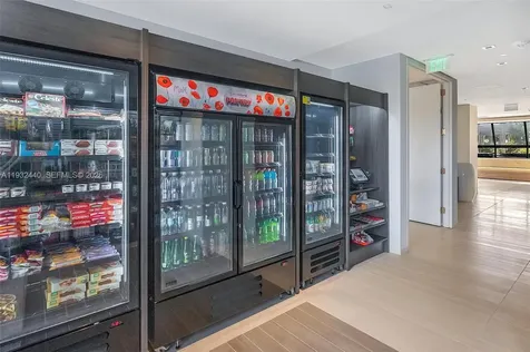 9 Island Avenue Miami Beach FL 33139