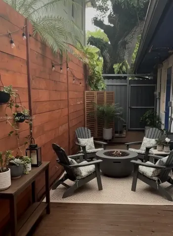 2928 Louise Street Miami FL 33133
