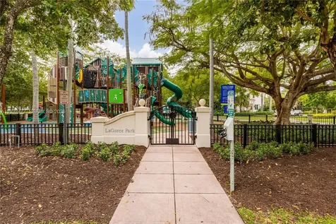 6420 Pinetree Drive Circle Miami Beach FL 33141