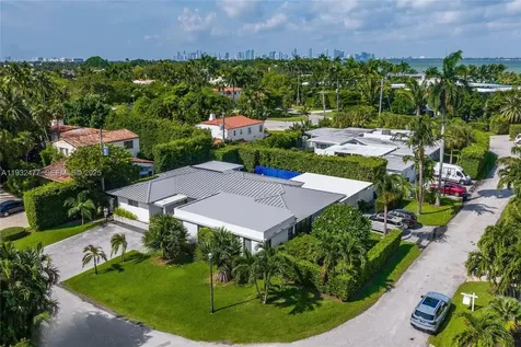 6420 Pinetree Drive Circle Miami Beach FL 33141
