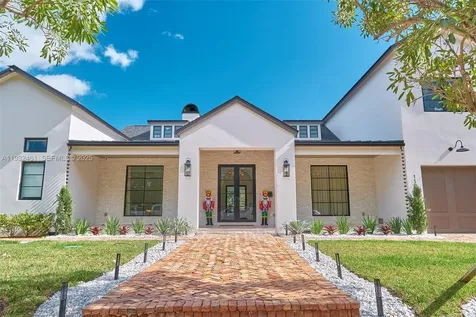11001 SW 74th Avenue Pinecrest FL 33156