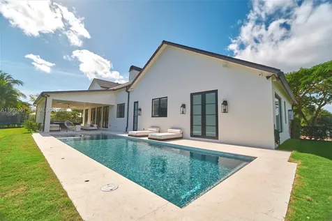 11001 SW 74th Avenue Pinecrest FL 33156