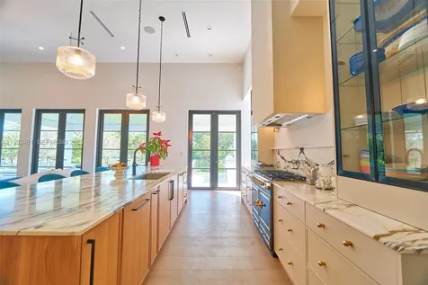 11001 SW 74th Avenue Pinecrest FL 33156
