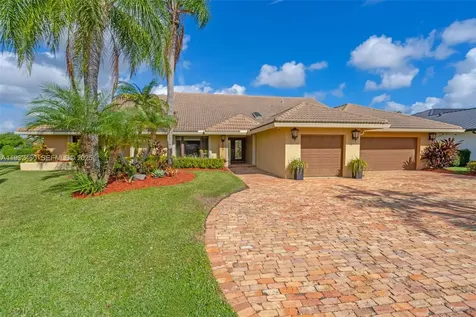 7840 NW 86th Terrace Tamarac FL 33321
