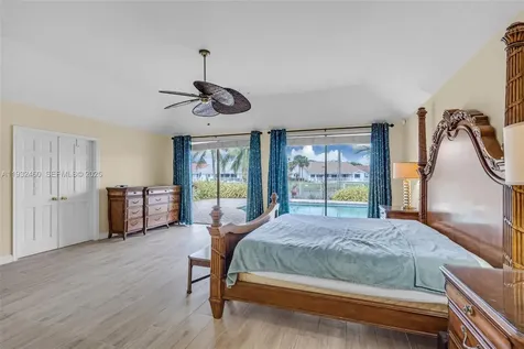 7840 NW 86th Terrace Tamarac FL 33321