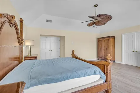 7840 NW 86th Terrace Tamarac FL 33321