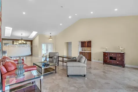 7840 NW 86th Terrace Tamarac FL 33321