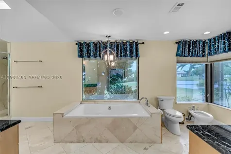 7840 NW 86th Terrace Tamarac FL 33321