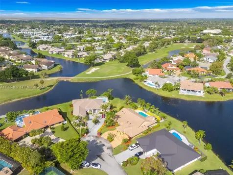 7840 NW 86th Terrace Tamarac FL 33321