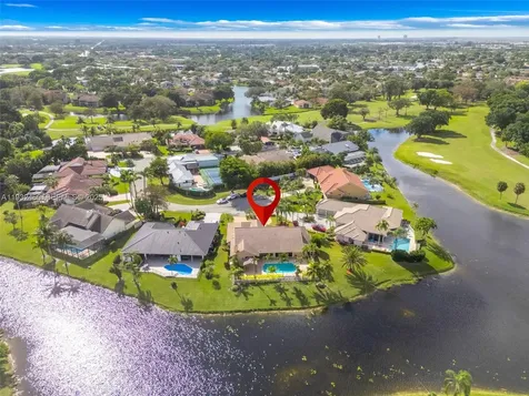 7840 NW 86th Terrace Tamarac FL 33321