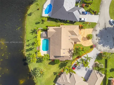 7840 NW 86th Terrace Tamarac FL 33321