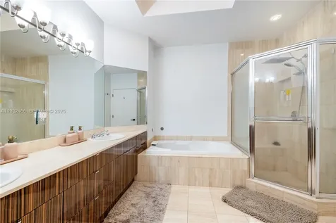 21205 Yacht Club Drive Aventura FL 33180
