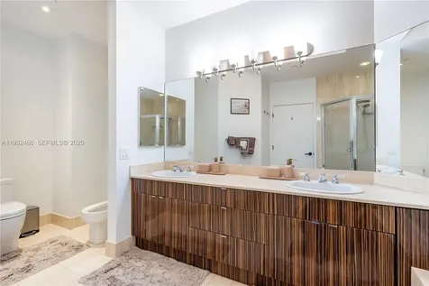 21205 Yacht Club Drive Aventura FL 33180