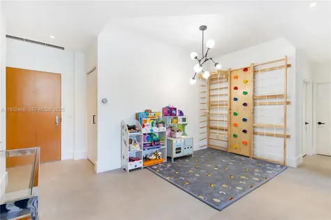 21205 Yacht Club Drive Aventura FL 33180