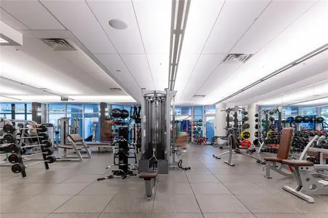 21205 Yacht Club Drive Aventura FL 33180