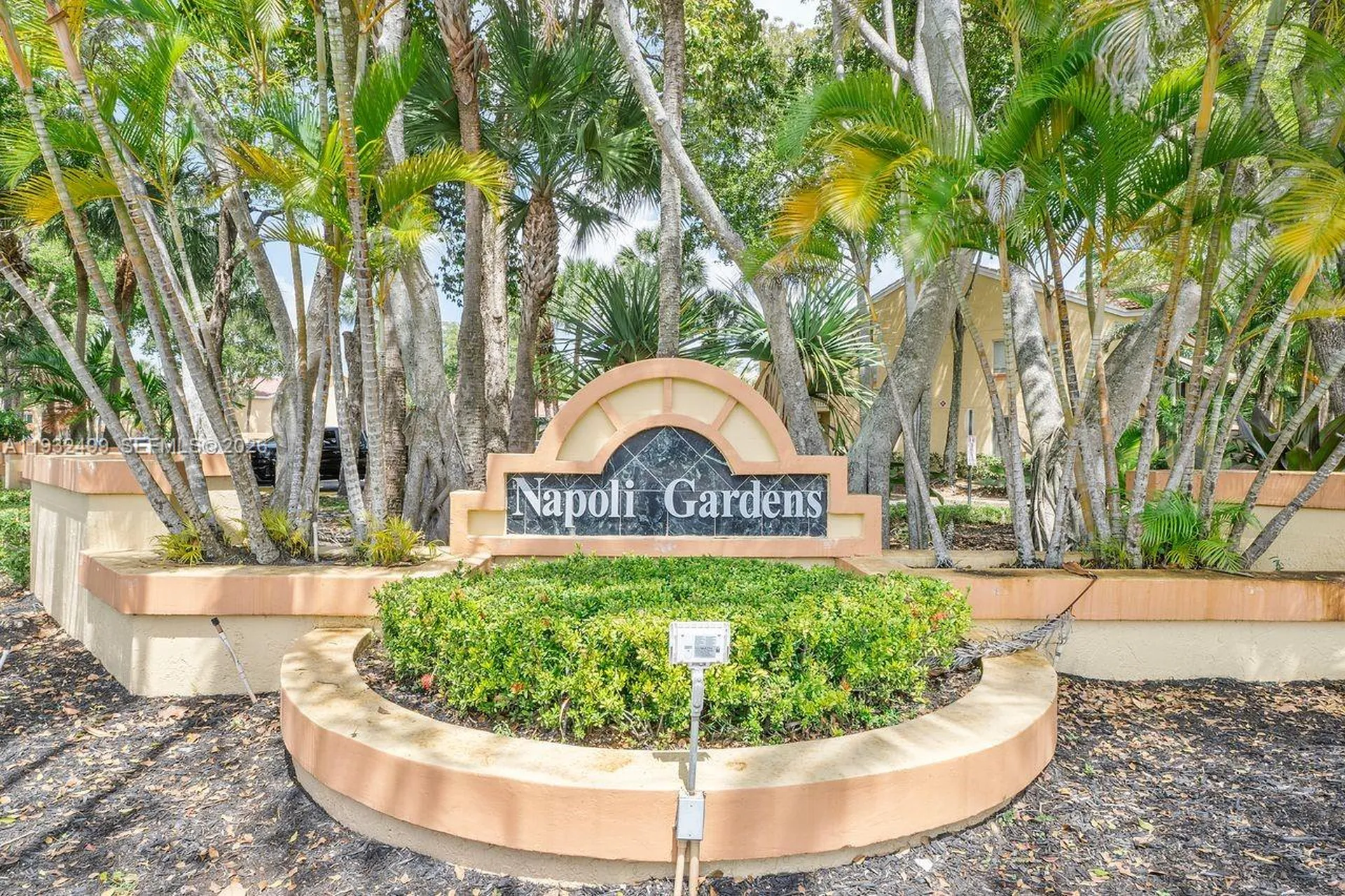 929 Coral Club Drive Coral Springs FL 33071