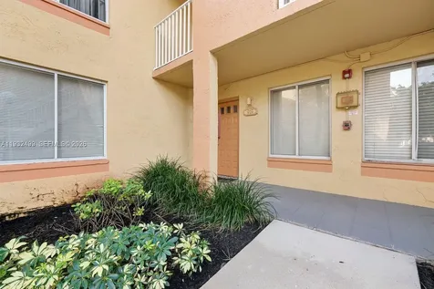 929 Coral Club Drive Coral Springs FL 33071
