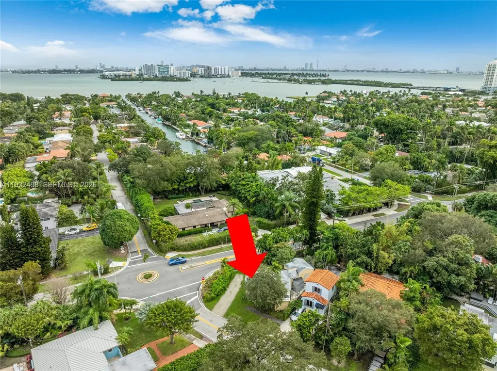 8634 NE 10th Avenue Miami FL 33138
