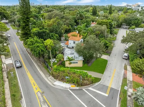 8634 NE 10th Avenue Miami FL 33138