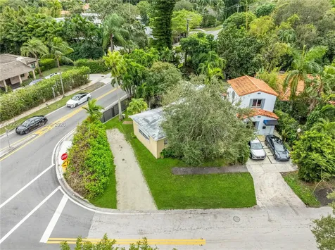 8634 NE 10th Avenue Miami FL 33138