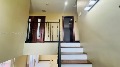 1094 Redwood Street Hollywood FL 33019