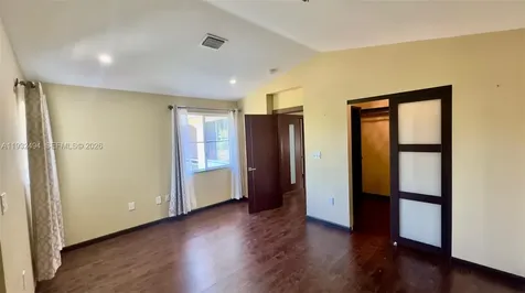 1094 Redwood Street Hollywood FL 33019