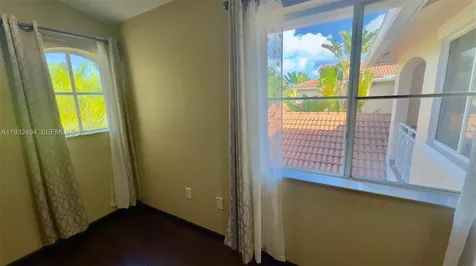 1094 Redwood Street Hollywood FL 33019
