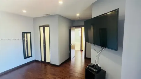 1094 Redwood Street Hollywood FL 33019