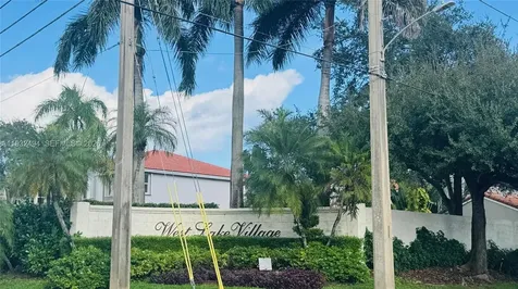 1094 Redwood Street Hollywood FL 33019