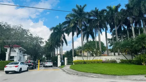 1094 Redwood Street Hollywood FL 33019