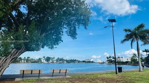 1094 Redwood Street Hollywood FL 33019