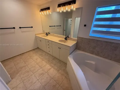 107 SE 22nd Terrace Homestead FL 33033