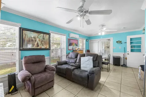 60 W 61st Street Hialeah FL 33012