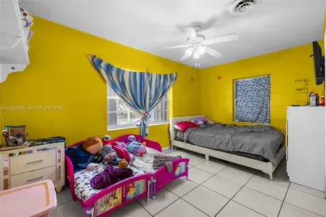 60 W 61st Street Hialeah FL 33012