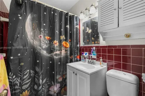 60 W 61st Street Hialeah FL 33012