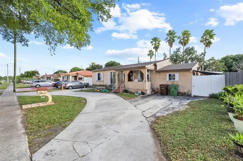 60 W 61st Street Hialeah FL 33012