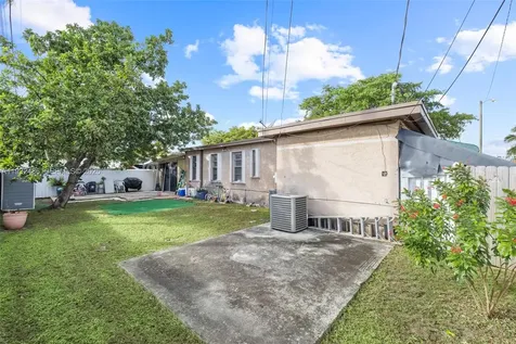 60 W 61st Street Hialeah FL 33012
