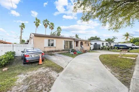 60 W 61st Street Hialeah FL 33012