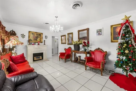 60 W 61st Street Hialeah FL 33012