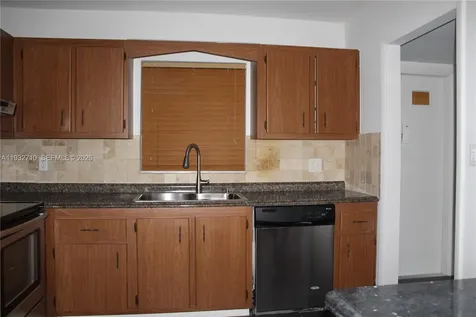 5140 SW 40th Avenue Dania Beach FL 33314
