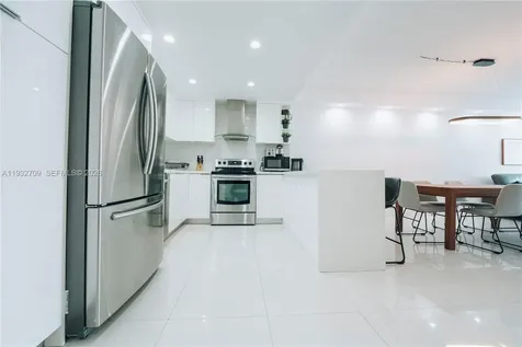 19380 Collins Avenue Sunny Isles Beach FL 33160