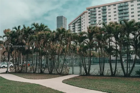 19380 Collins Avenue Sunny Isles Beach FL 33160