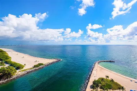 Bal Harbour FL 33154