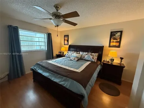 4270 NW 40th Street Lauderdale Lakes FL 33319