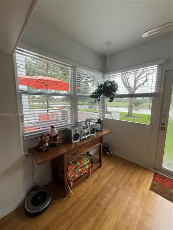 4270 NW 40th Street Lauderdale Lakes FL 33319