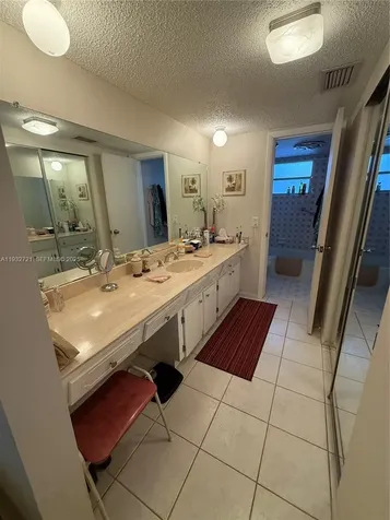 4270 NW 40th Street Lauderdale Lakes FL 33319